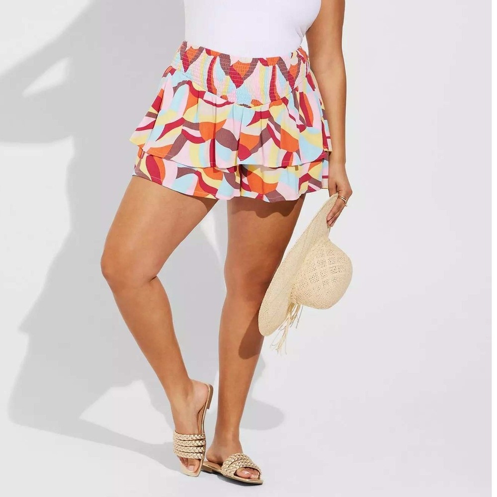 Torrid Tiered Ruffle Abstract Geometric Print Shorts Multi Color Boho Size 4